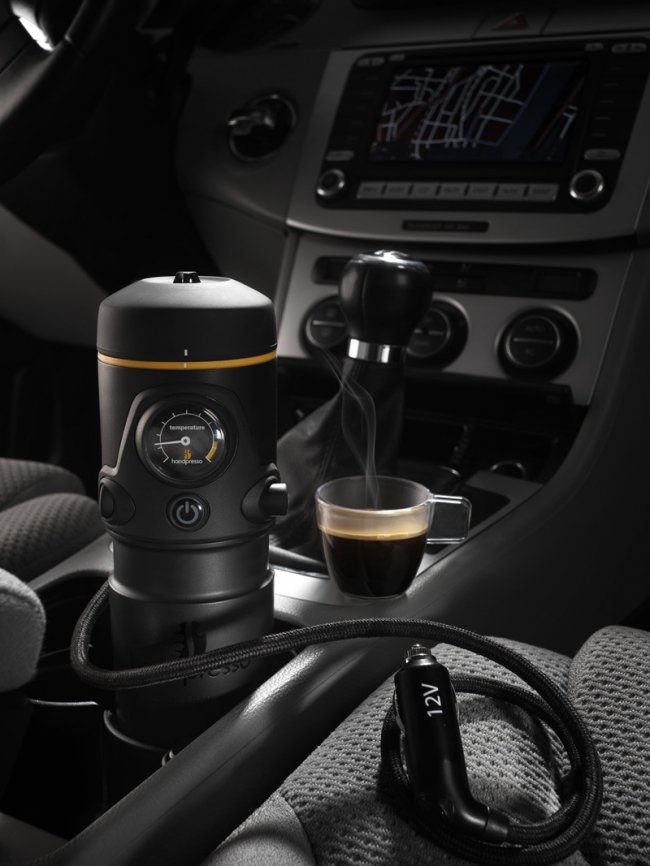 Обзор новейших гаджетов: кофе в машине, с iPhone на дно морское, домашняя пивоварня